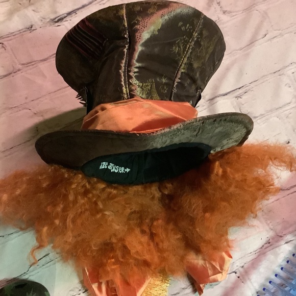 MAD HATTER COSTUME WITH HAT AND WIG. One size fits all. - Picture 2 of 9